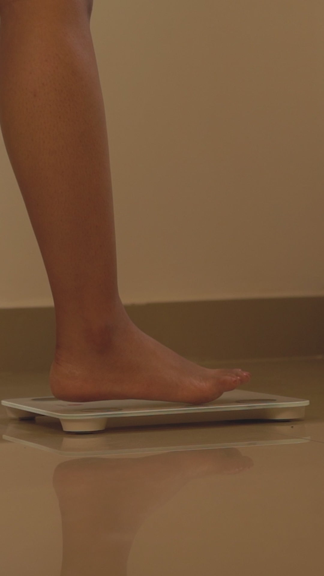 Load video: GoodFlip Smart Body Composition Analyser